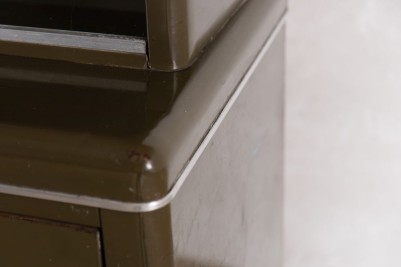 green-steel-cabinet-corner-close-up
